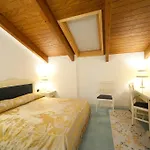 Palazzo Della Monica * Vietri
