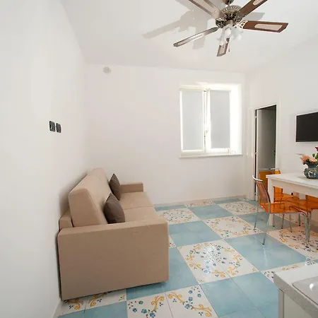 Palazzo Della Monica - Amami Collection Apartament *