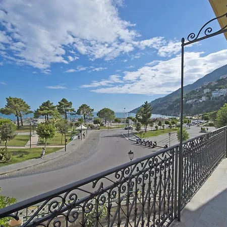 Palazzo Della Monica Apartment Vietri sul Mare
