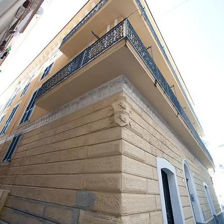 Palazzo Della Monica Apartment